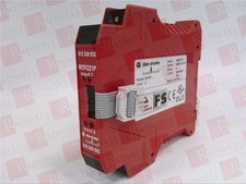 ALLEN BRADLEY 440R-H23179 / 440RH23179 (USED)