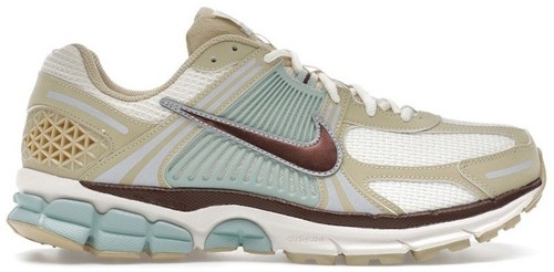 Nike Air Zoom Vomero 5 Running Mens Size 11 Seafoam Clay  display picture 3