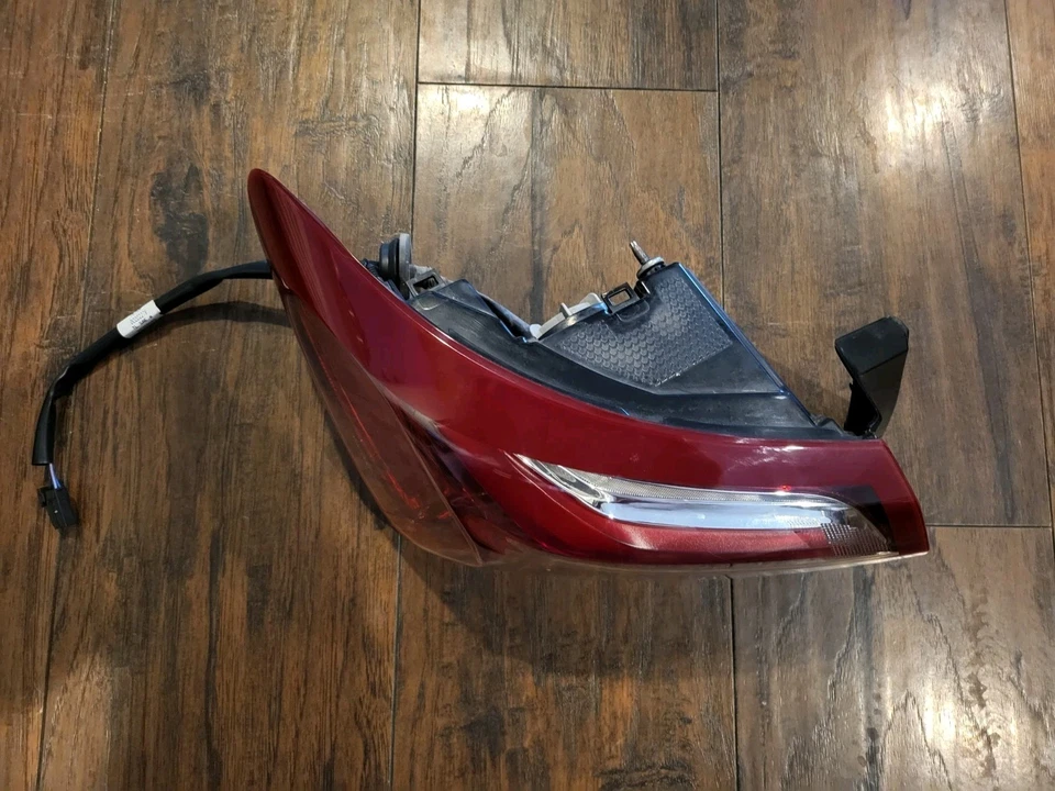 GM 2019-2023 OEM CHEVROLET Malibu izquierda trasera luz trasera del conductor lámpara LED 84595944 Foto 3 de 4