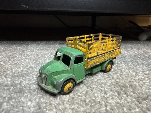 VINTAGE DIECAST DINKY TOYS DODGE TRUCK 343 GREEN YELLOW