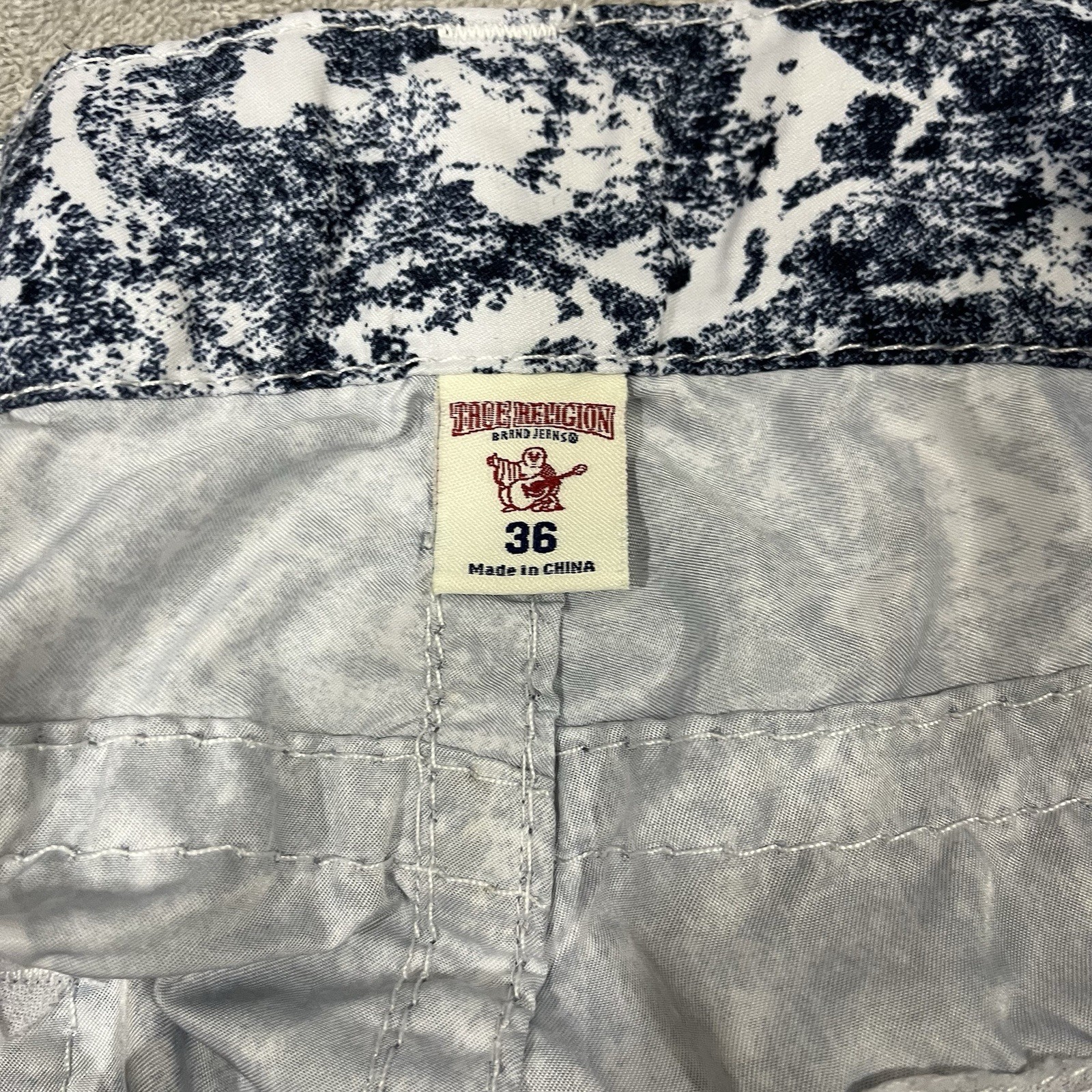 True Religion Mens Board Shorts Swim Trunks Thick Stitching Surf Swimwear 36 thumbnail 3