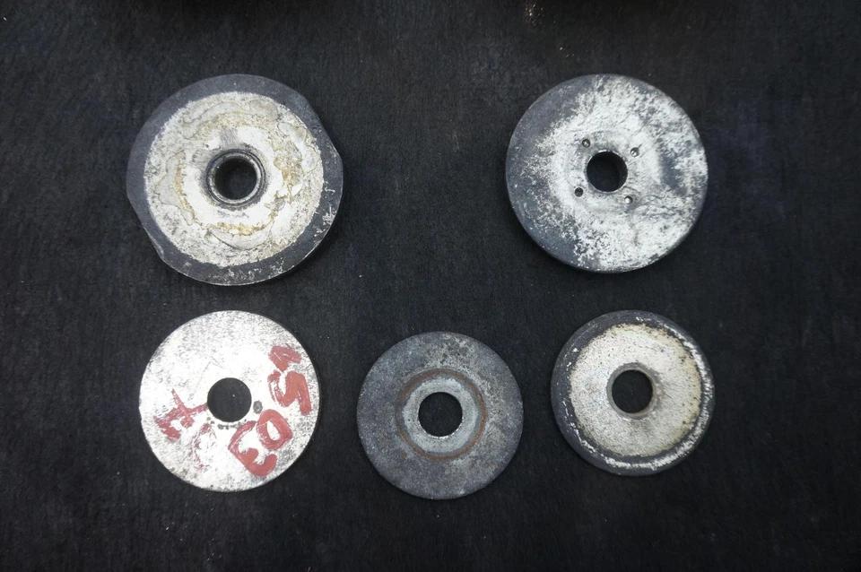 Комплект из 4 оригинальных креплений задней коробки передач 786026 Lamborghini Gallardo Spyder 08 - Изображение 4 из 4