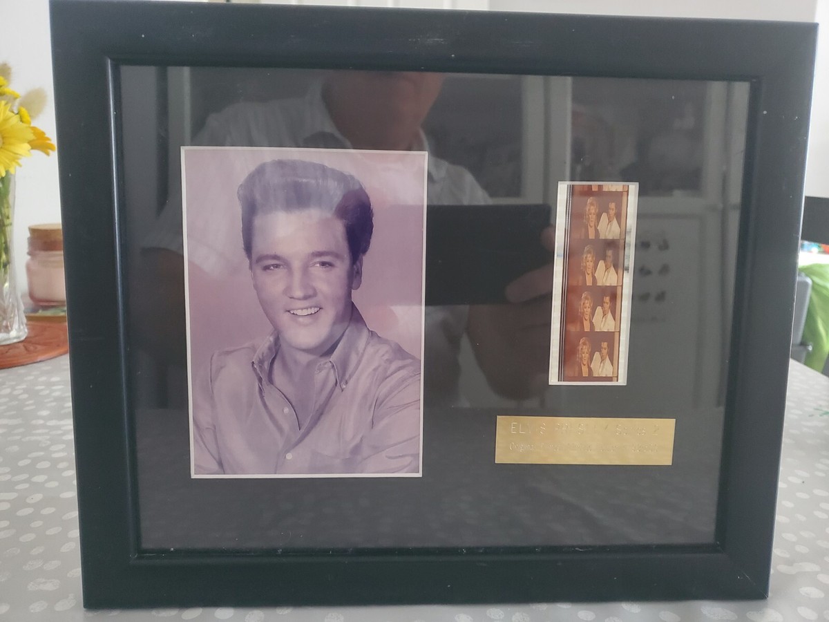 エルヴィス・プレスリーのフィルムセル Elvis Presley Series 31 Mini Film Cell - Entertainment Earth