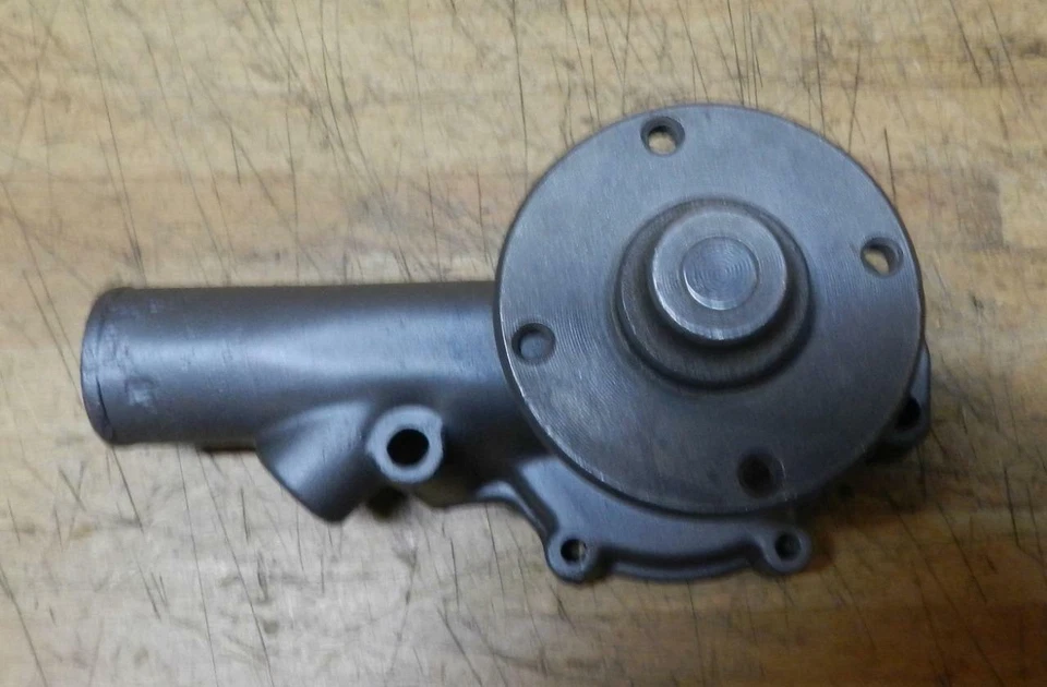 Bomba de agua reconstruida Datsun 410 411 520 521 1965-69 1,2 L, 1,3 L 4 cilindros Foto 4 de 4