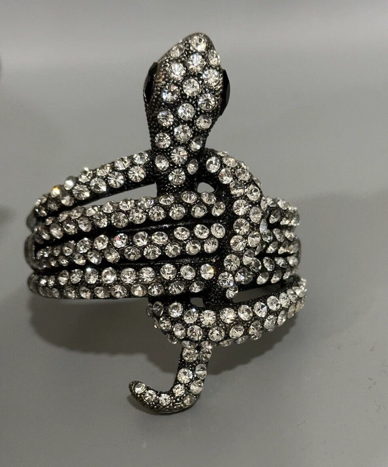 Pulsera abrazadera serpiente pedrería plateada llamativa ojos negros 6,50" Foto 4 de 4