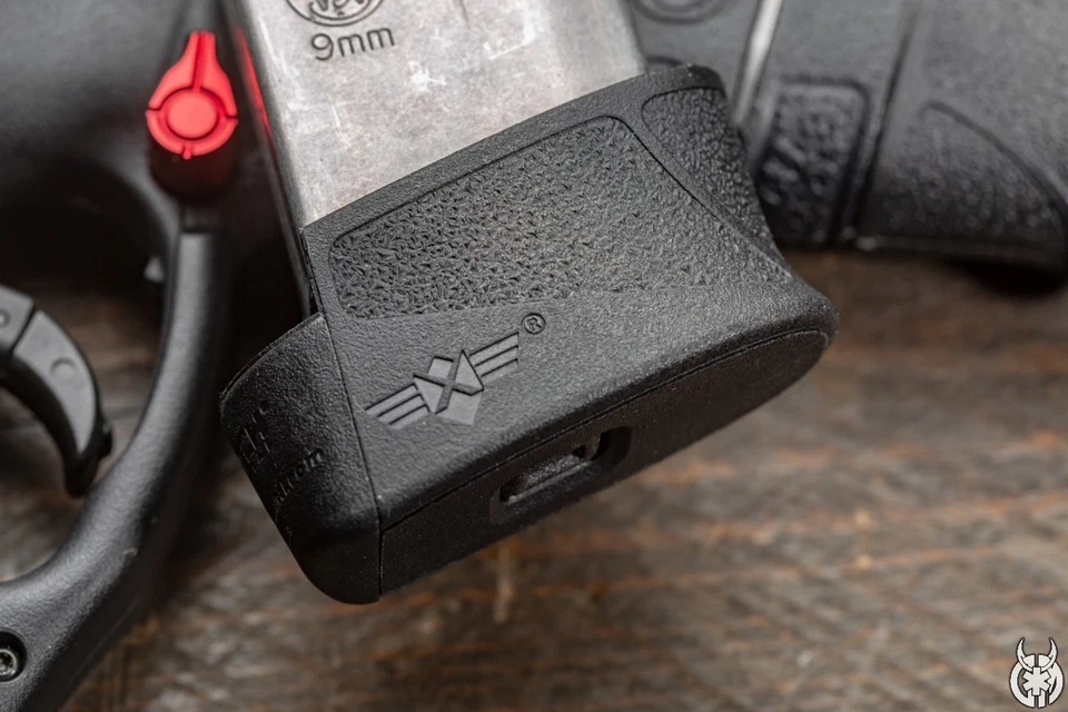 Cargador extendido M&P Shield 9 rondas con escudo XTech MTX +2 Foto 3 de 4