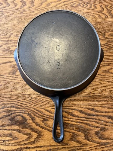 VINTAGE WAGNER GHOST MARK #8 MARKED “G” CAST IRON ROUND SKILLET RESTORED