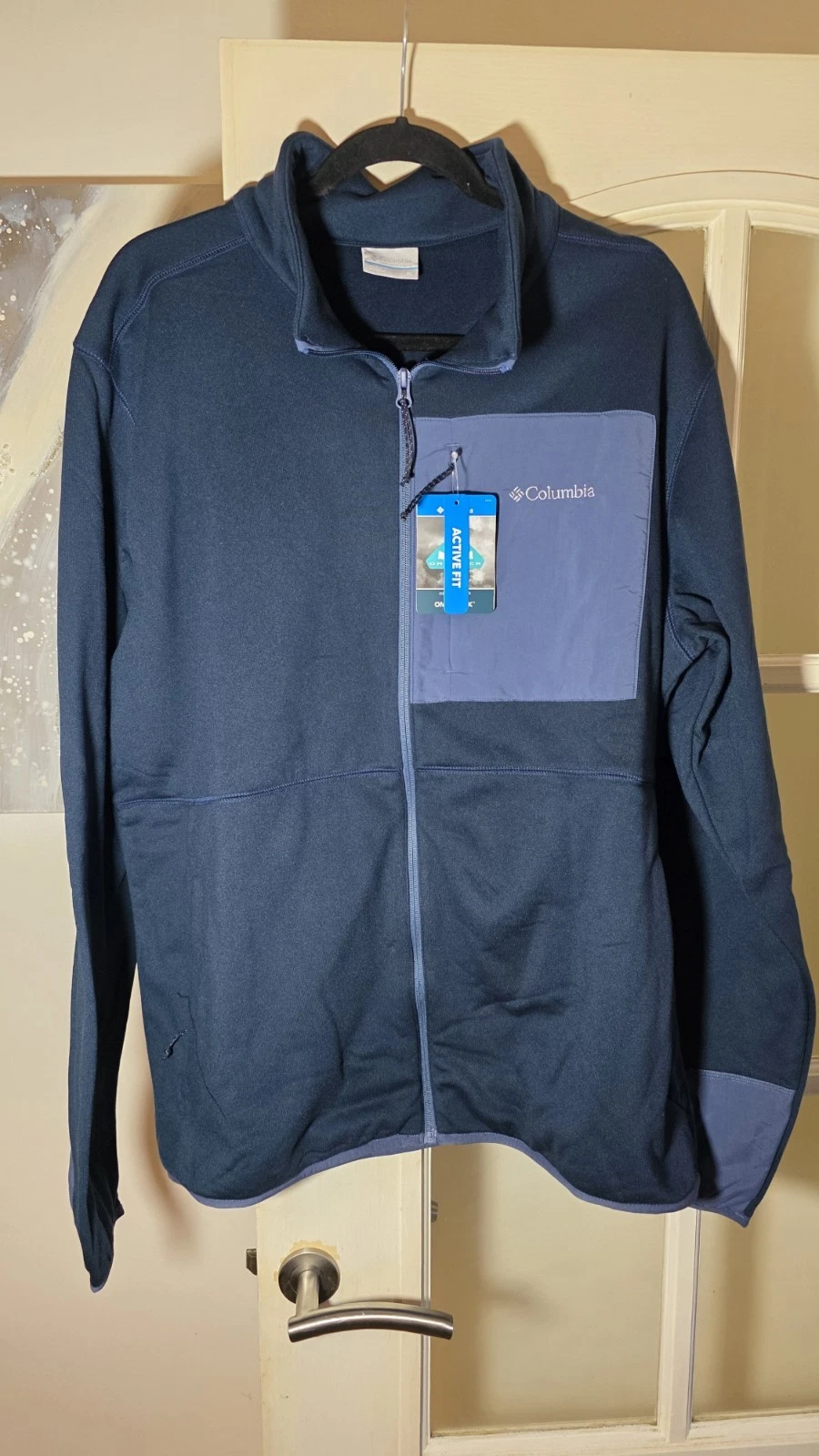 Columbia Mens Navy Hike technical Fleece Full zip size XL BNWT
Opens in a new window or tab