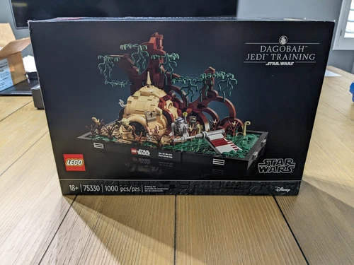 LEGO Star Wars 75330 Dagobah Jedi Training Diorama New/SEALED/CLEAN Discontinued