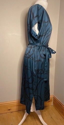 Beautiful Jigsaw Dark Blue And Black Silk Dress. Size 8 ( Generous Sizing) - Picture 2 of 9