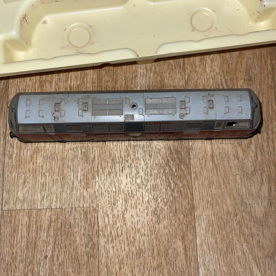 Vintage Fleischmann HO 4235 DB 221 131-6 Diesel Locomotive - Image 2 of 4