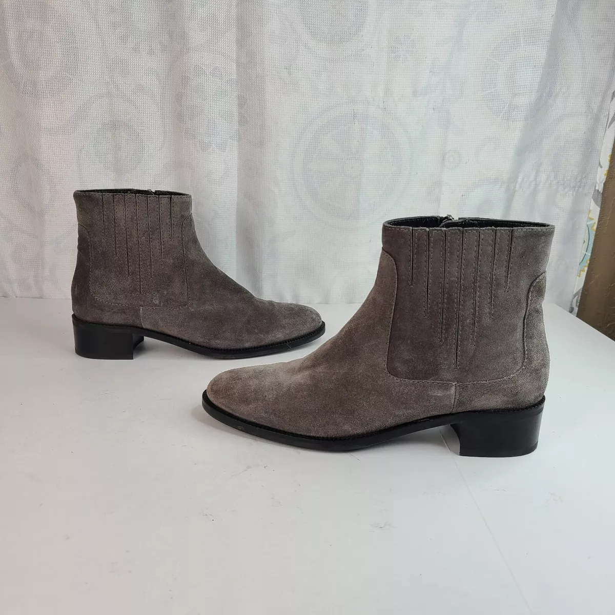 Aquatalia Oribella Gray Weatherproof Suede Western Style Ankle Booties Sz 8.5
