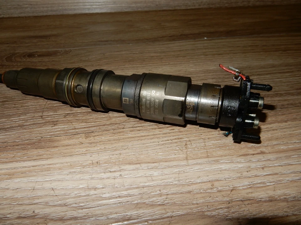 Injetor de combustível DD15 Freightliner Detroit Diesel (0445-120-104) DD13 DD16 FABRICANTE DE EQUIPAMENTO ORIGINAL - Imagem 3 de 4