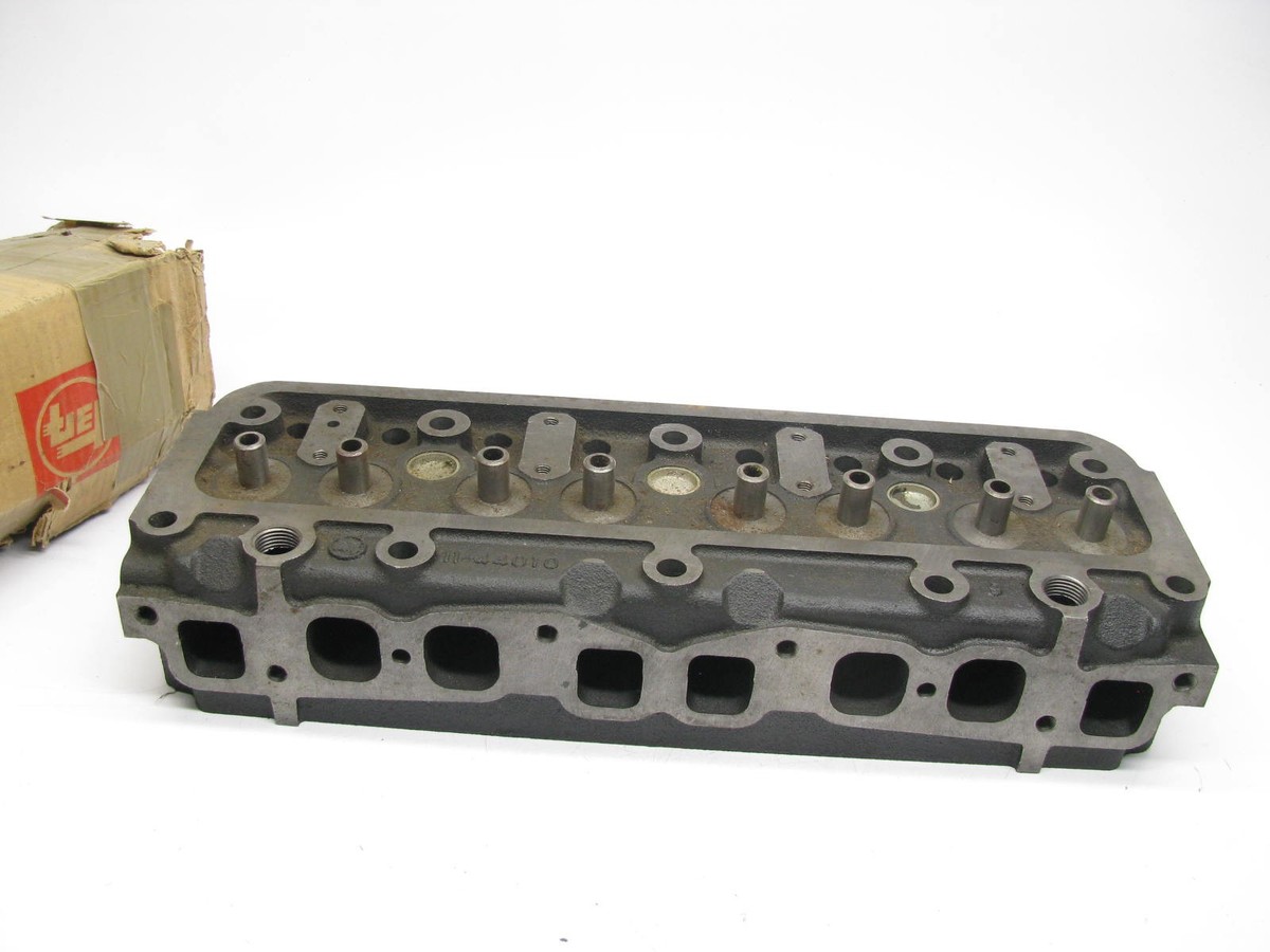 ドドドド NOS OEM VINTAGE TOYOTA 11101-49405 Cylinder Head 1965-1970