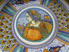 DERUTA ITALY MAJOLICA HAND PAINTED LARGE CHARGER PLATE RENNAISANCE WOMAN