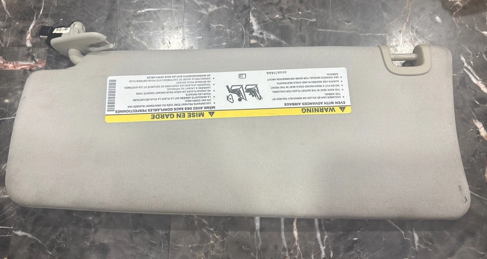 Dodge Dart 2011-2014 pasajero lado derecho parasol beige crema iluminado Foto 3 de 3