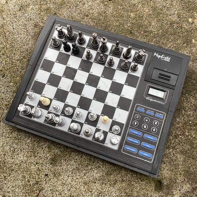 Mephisto Talking Chess Trainer Saitek Board Game Computer CT03