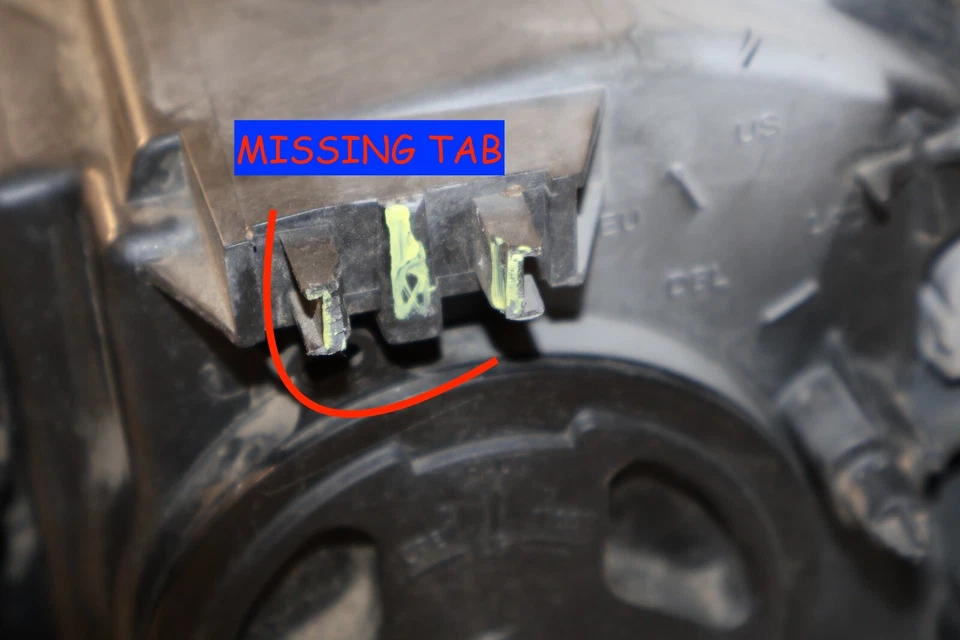 07 08 09 10 11 12 Volvo XC90 Passenger Xenon HID Headlight Head Lamp Light 28996 - Image 3 of 4