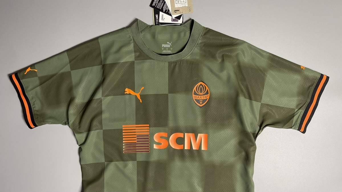 SHAKHTAR PUMA 2022/2024 FOOTBALL AWAY JERSEY #10 MUDRYK SIZE 