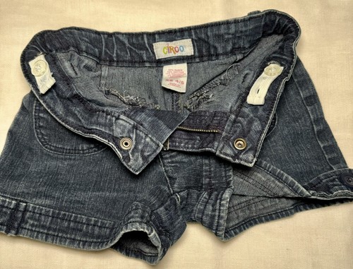 Lot Of 2 Jean Shorts/skirt Kids Size 4/5 Carters And Circo - Picture 2 of 6