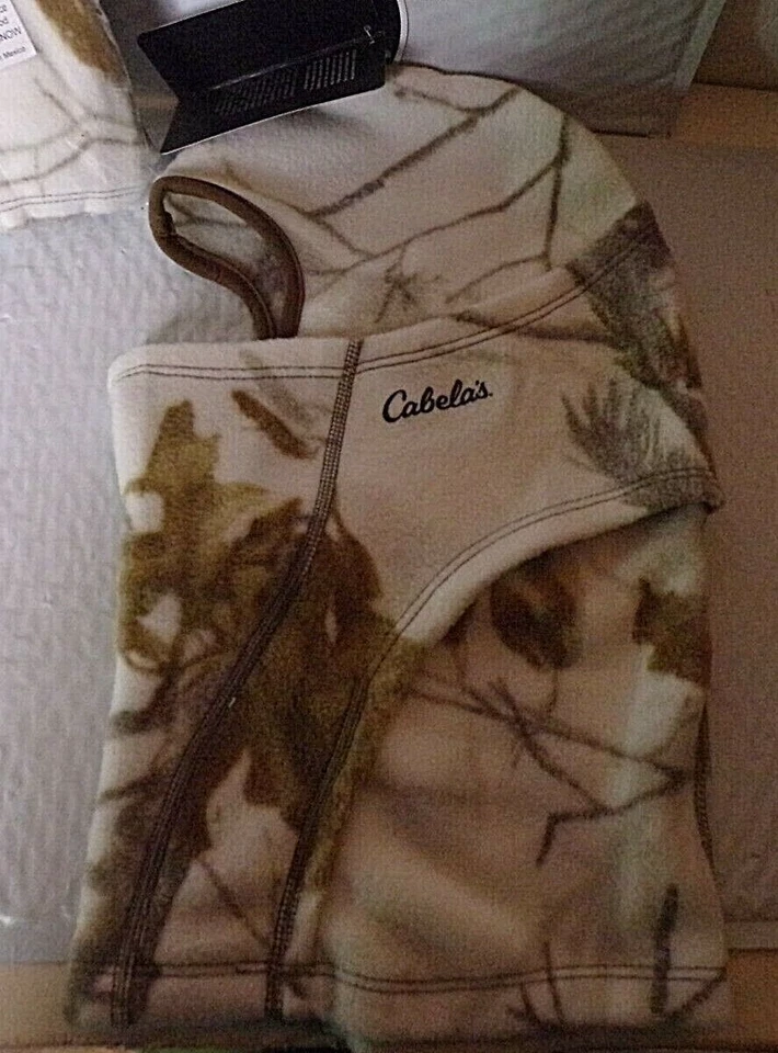 CABELAS ORIGINAL FLEECE NINJA HOOD REALTREE AP SNOW - Image 2 of 4