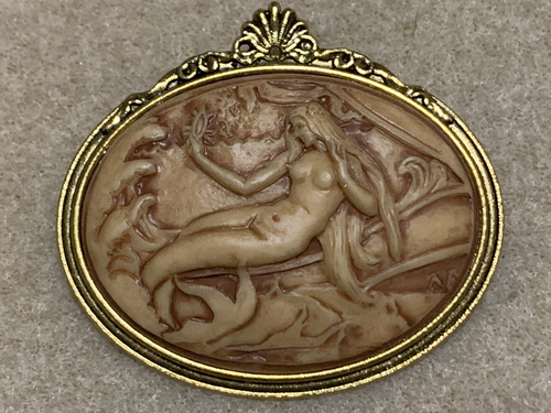 NEW LISTING SALE**-HANDCRAFTED LARGE SULTRY MERMAID CAMEO BROOCH-nat.g-dec.shell - 第 5/8 張圖片