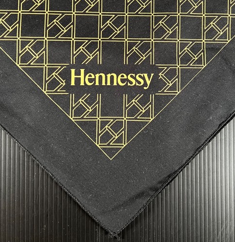 Hennessy Coñac Negro y Dorado Diseño 'H' - Bandana 21 pulgadas, Cuadrado de Bolsillo - Nuevo - Imagen 4 de 6