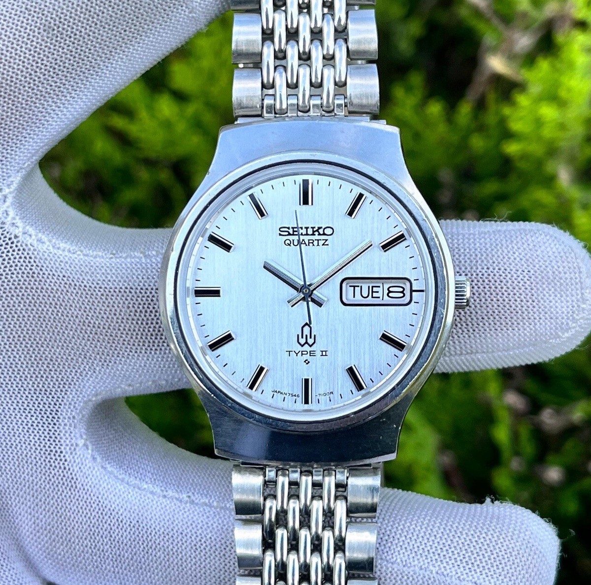 Vintage Seiko Type II Silver Sunburst Dial Japan Made Men Quartz