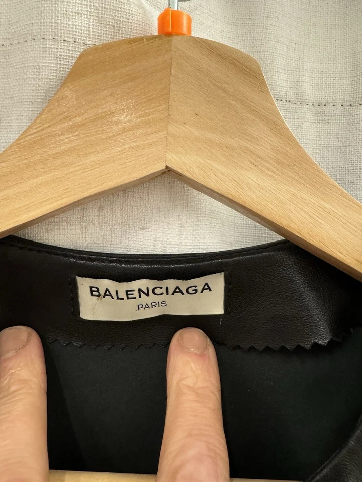 Vestido BALENCIAGA Sin Mangas Cuero Negro Medio Talla Dividida Talla 40 Aproximadamente Aus 10 Foto 3 de 4