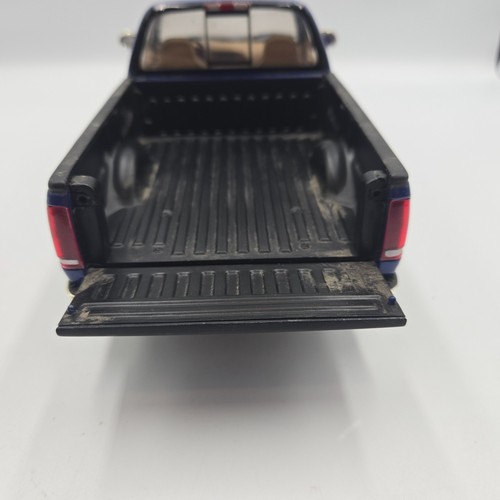 Ertl American Muscle 1:18 Scale 1997 Ford F-150 XLT Pickup Truck - Picture 6 of 9
