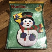 Vntg '99 Bucilla Snowman 84139 15" Felt Applique Craft Door Wall Hanging NIP