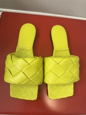 Bottega Veneta Women's Lido Woven Leather Flat Sandals Size 38.5 $1350 retail