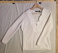 Moda International Ladies Large Sweater