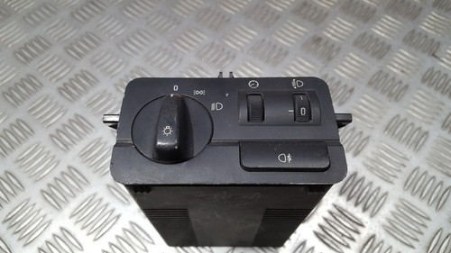 61318383225 Scheinwerfer Schalter 61.31-8383225  61.318383225  61 DE545909-11