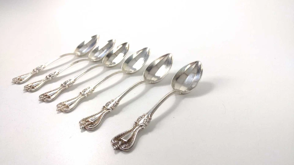 Cuchara/cucharadita de postre Towle Old Colonial de plata esterlina - 5,5" Foto 3 de 4