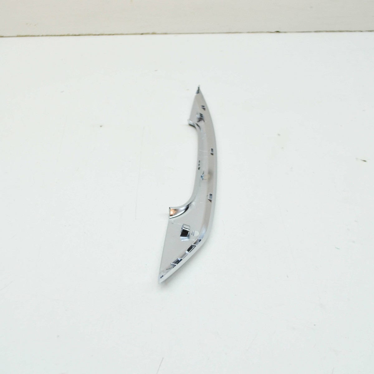 NEW AUDI A5 8W6 FRONT LEFT DOOR EXTERIOR HANDLE TRIM 8W0837899A