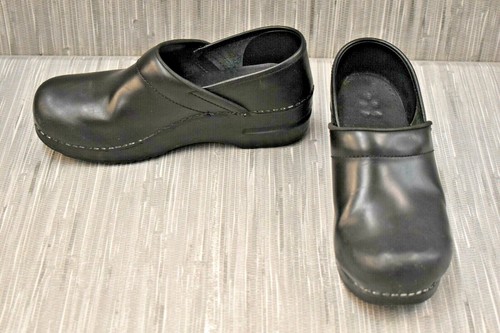 sanita women's professional cabrio clog