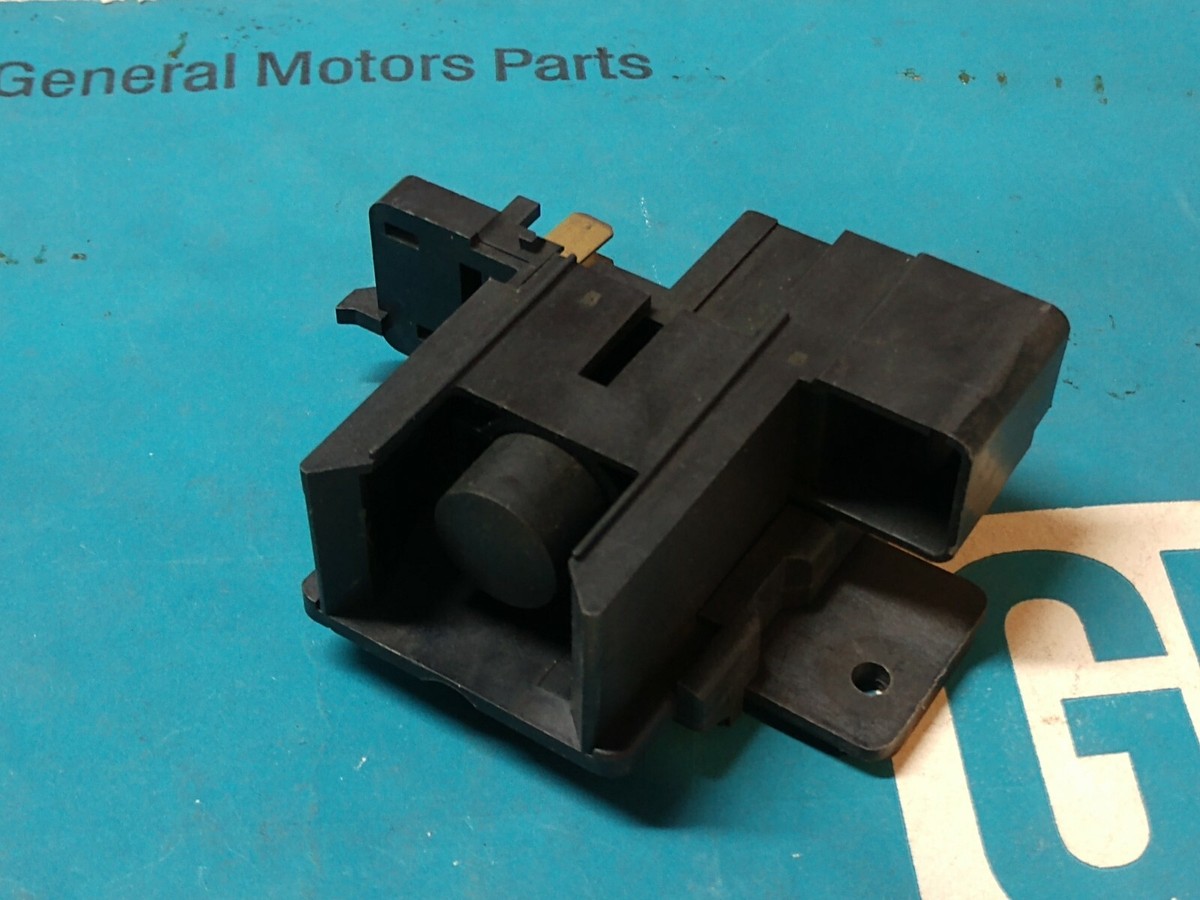 NOS GM Striker Switch Assy # 22518466 | eBay