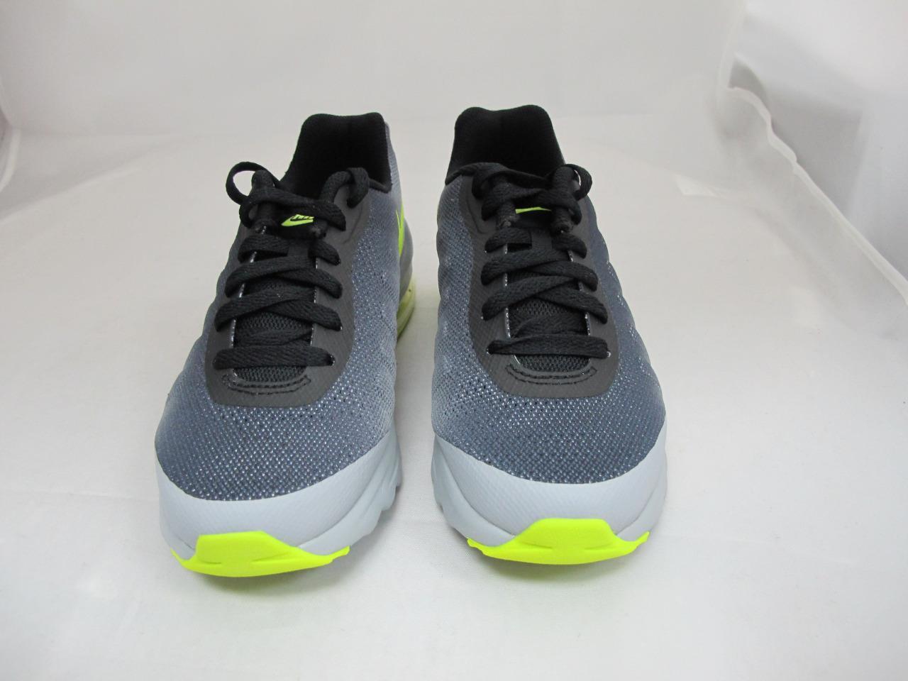 nike air max invigor junior white