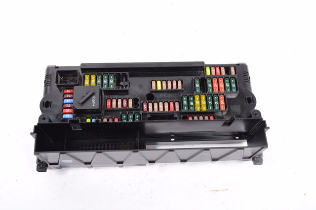 2009 - 2013 BMW 750LI F01 FUSE BOX FRONT RIGHT SIDE POWER DISTRIBUTION ...