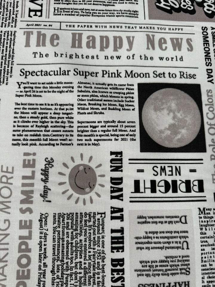 Tenda Happy Newspaper Tessuto Notizie Positive Materiale Oroscopo Larghezza 140 cm - Immagine 4 di 4