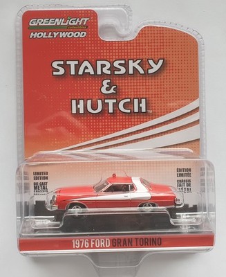Starsky & Hutch  1976 Ford Torino  *** Greenlight Hollywood TV 1:64