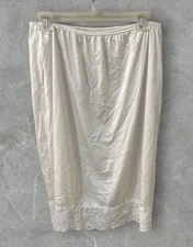Vintage Bali Studio White Lace Trim Half Slip Size 2X