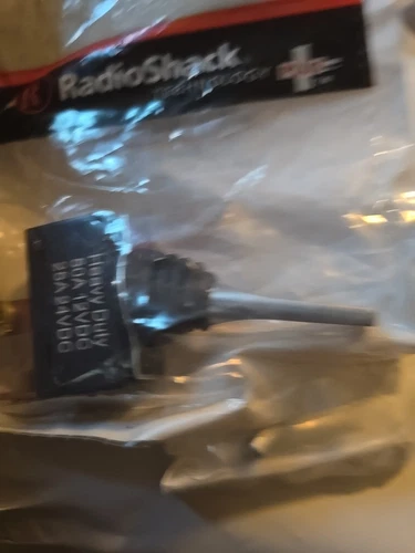 50 A  12VDC HEAVY DUTY TOGGLE SWITH RADIO SHACK     BX915A