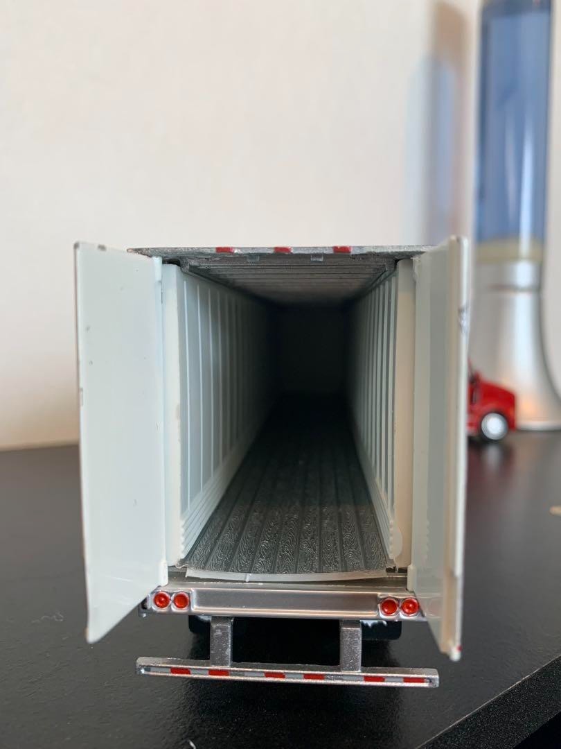 Tonkin Replicas Kenworth Truck with Reefer Trailer 1/53 Scale