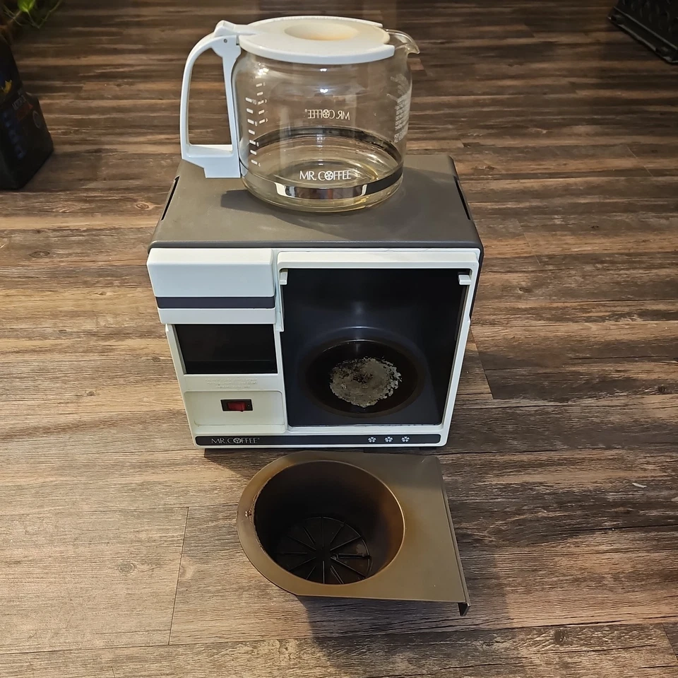 复古 Mr Coffee 咖啡机 UTC 100 Space Maker under the cou ter — 第 2/4 张图片