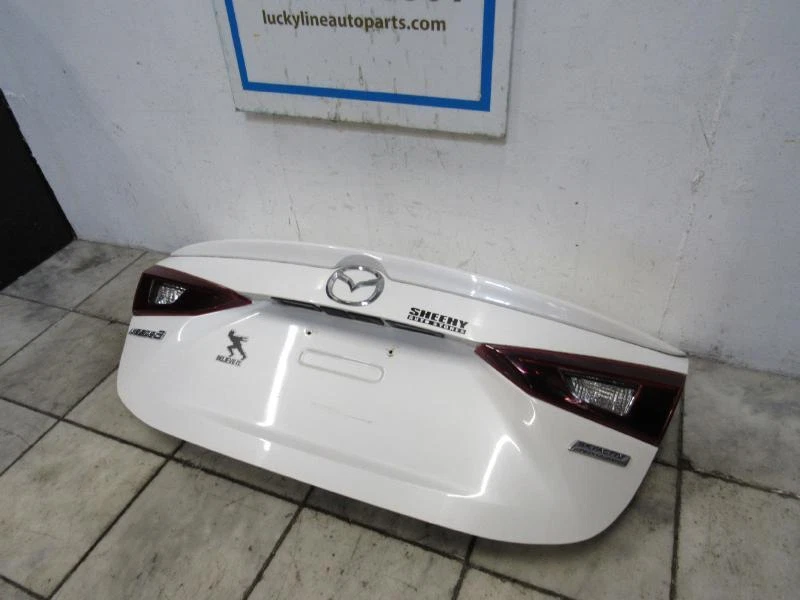 14 15 16 17 18 MAZDA 3 PUERTA TAPA MALETERO Foto 4 de 4