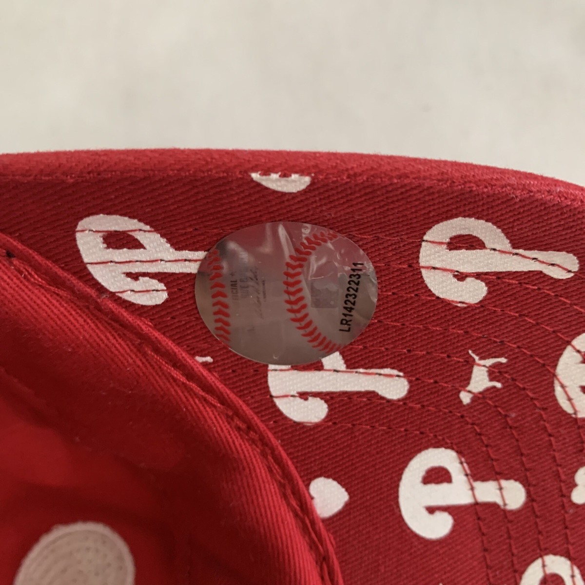 Philadelphia Phillies Sequin Victoria