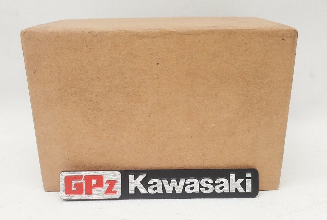 NEW KAWASAKI 84-87 NINJA ZX 600 900 1000 LEFT COVER EMBLEM