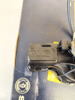 GENUINE SAAB 9000 Left Headlight Wiper Motor 9123233 New NOS | eBay